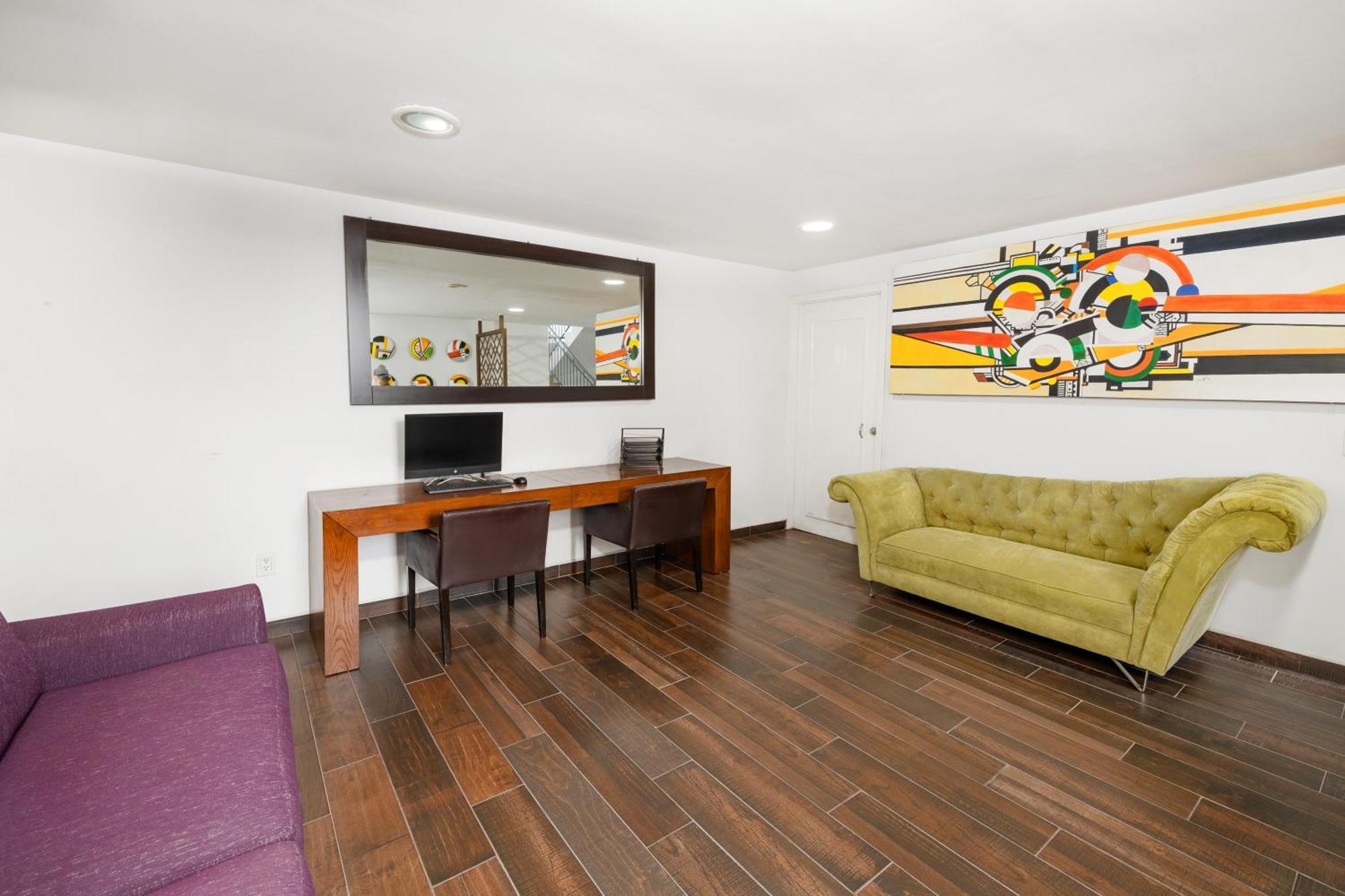 Hotel Suites Mexico Plaza Leon Campestre Экстерьер фото