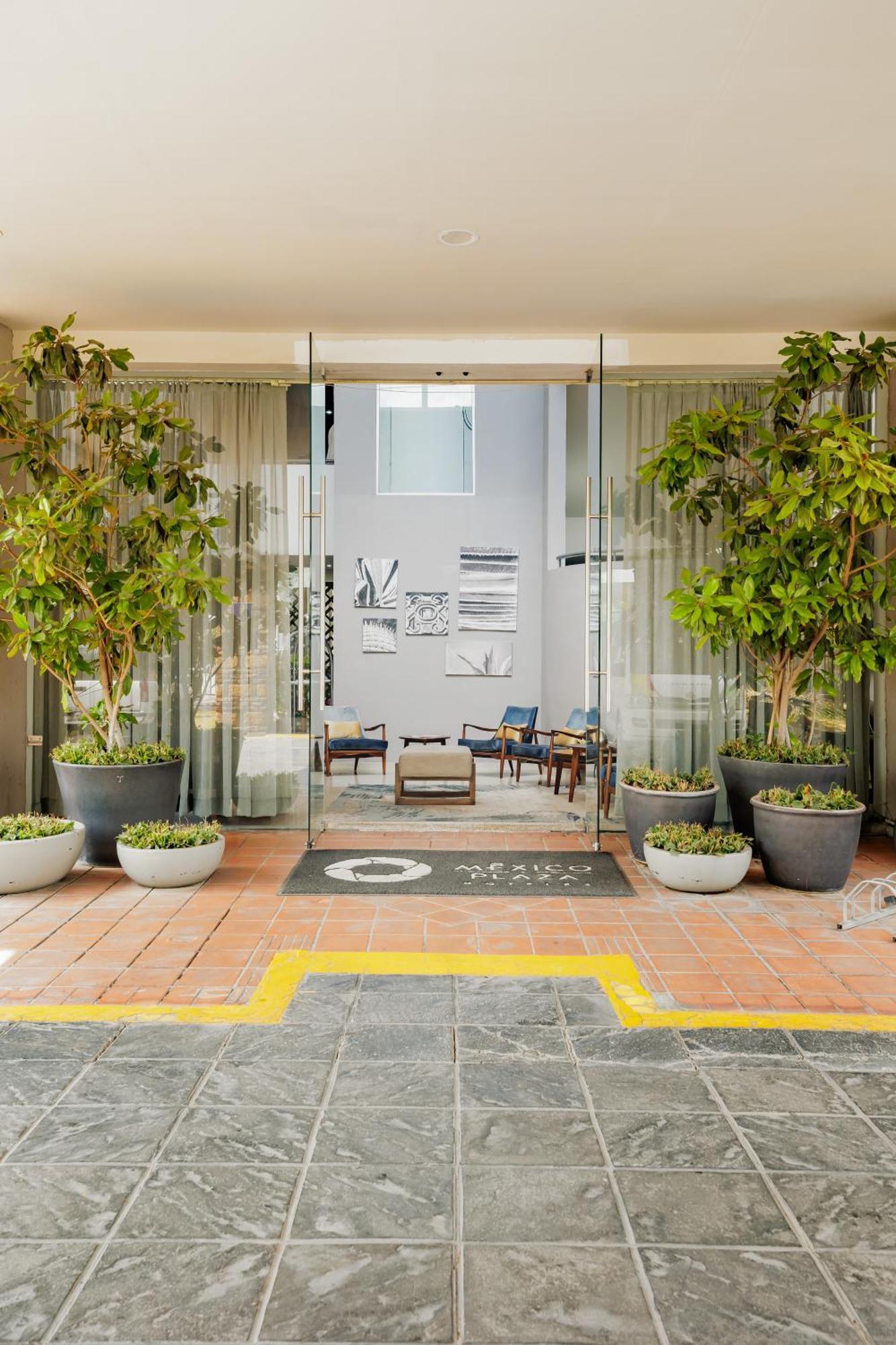Hotel Suites Mexico Plaza Leon Campestre Экстерьер фото